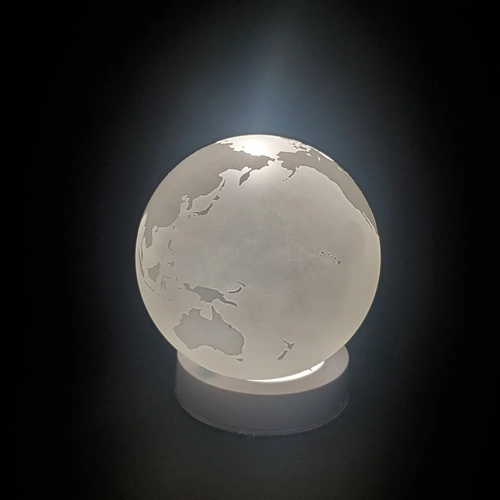 Tiffany & Co Crystal Giftware World Paperweight EUC - Picture 4 of 13